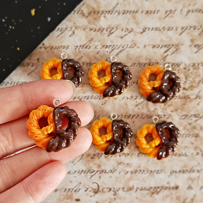 Resin Art Gift Ideas - 6Pcs Simulation Heart Chocolate Resin Charms