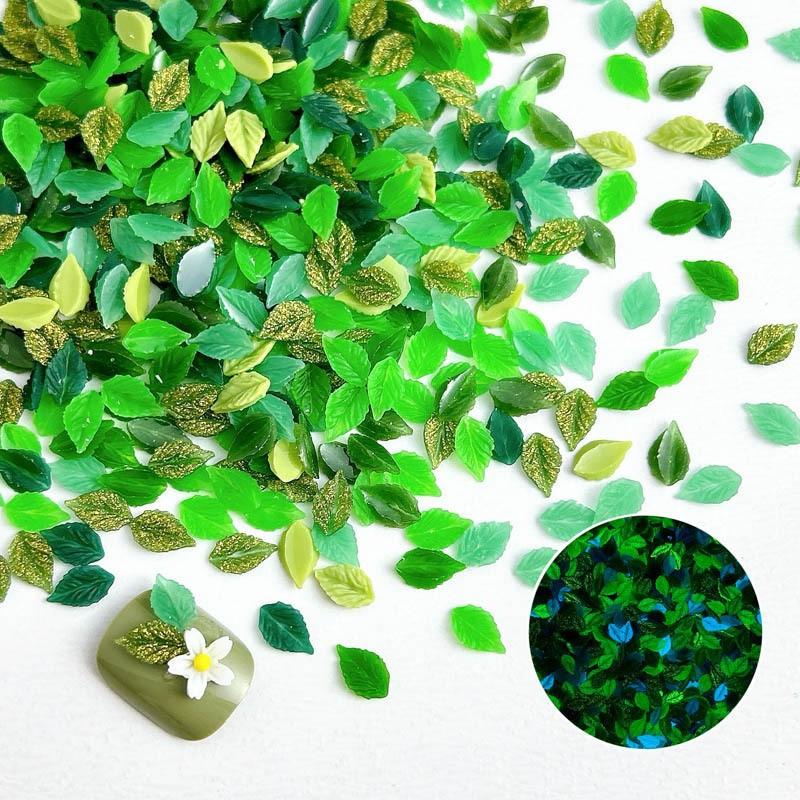 Resin Art Jewellery - Miniature Leaf Silicone Mold Resin Casting